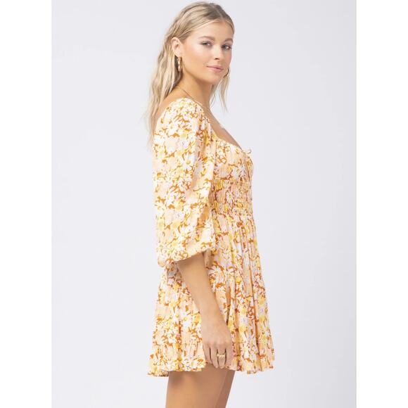 L Space Cassidy Floral Mini Dress in What In Carnation NWT Size Medium - Picture 2 of 5